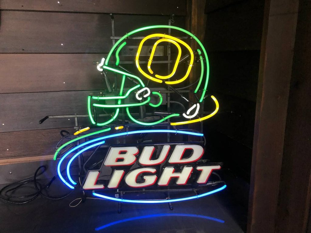 Bud Light Oregon Ducks Helmet Sports Neon Sign Neon Light