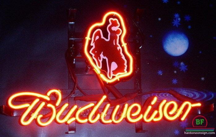 Budweiser Wyoming Cowboys Neon Sign NCAA Teams Neon Light