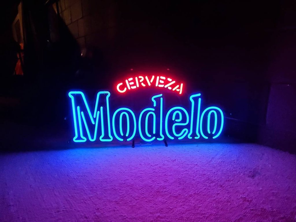 Cerveza Modelo Neon Sign Neon Light