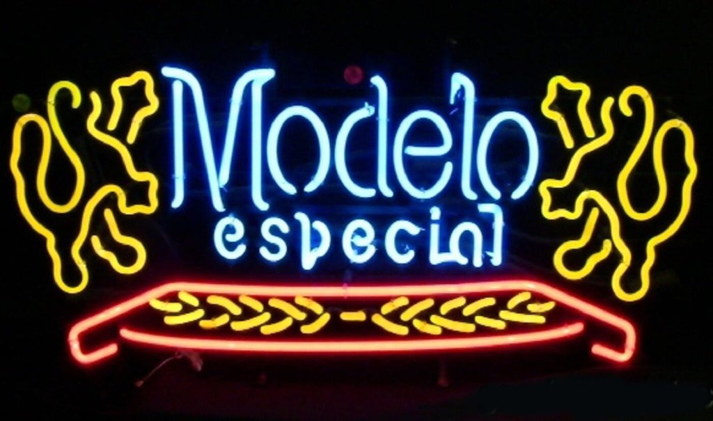 Modelo Especial Neon Sign