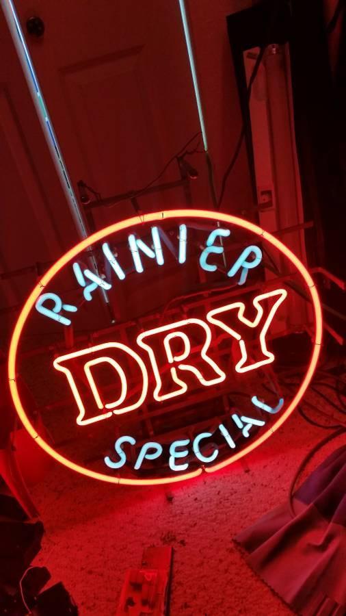 Rainier Special Dry Neon Sign Neon Light