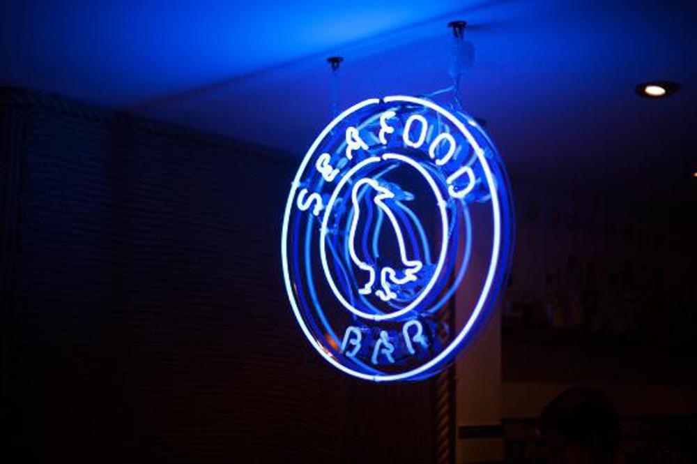 SeaFood Bar Neon Sign