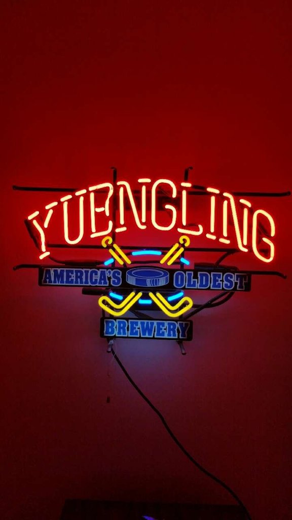 Yuengling Hockey NHL Neon Sign Displaly Store Beer Bar