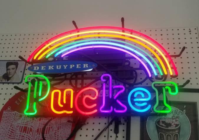 DeKuyper Pucker liquor Beerr Neon Sign Neon Light